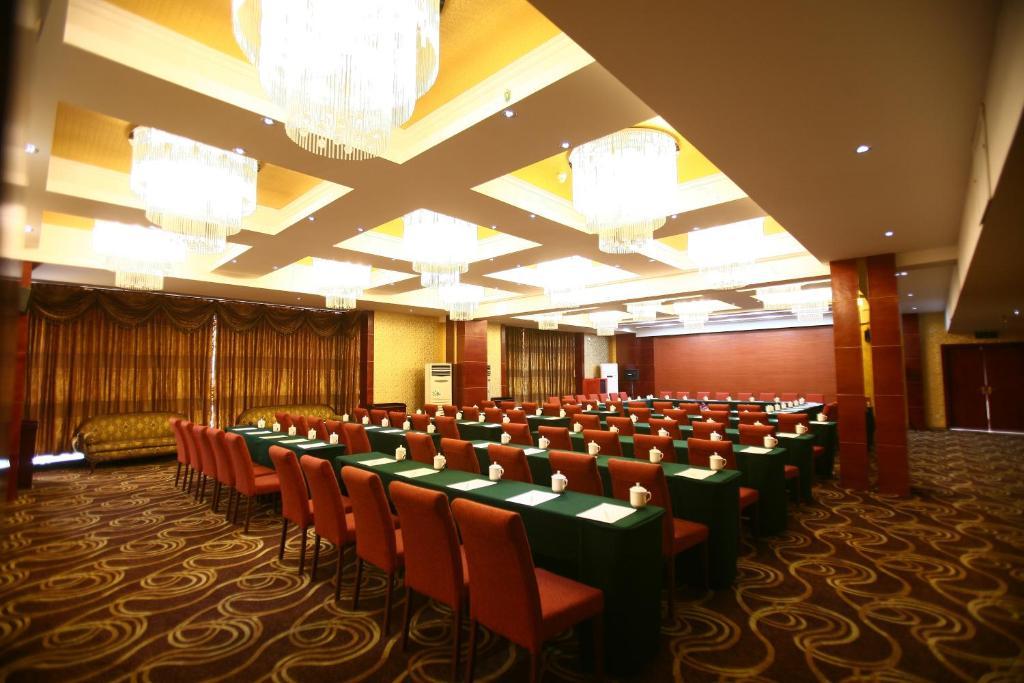 Luoyang Grand Hotel Business foto