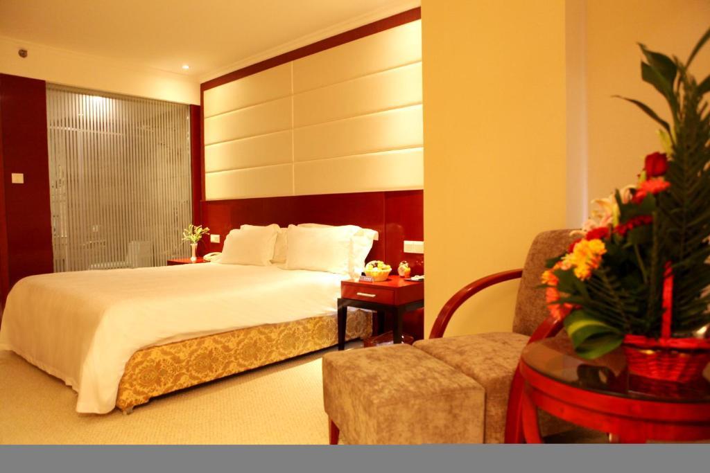 Luoyang Grand Hotel Zimmer foto