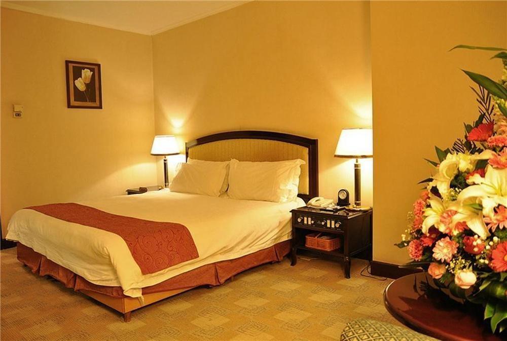Luoyang Grand Hotel Exterior foto