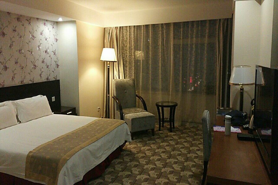 Luoyang Grand Hotel Exterior foto