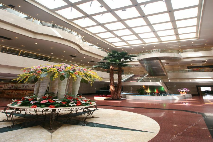 Luoyang Grand Hotel Exterior foto